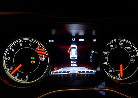 2018 Jeep Cherokee Trailhawk z USA, uszkodzony, nr VIN 1C4PJMBX0JD531982